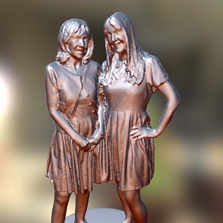 two ladies 3d printed figurine